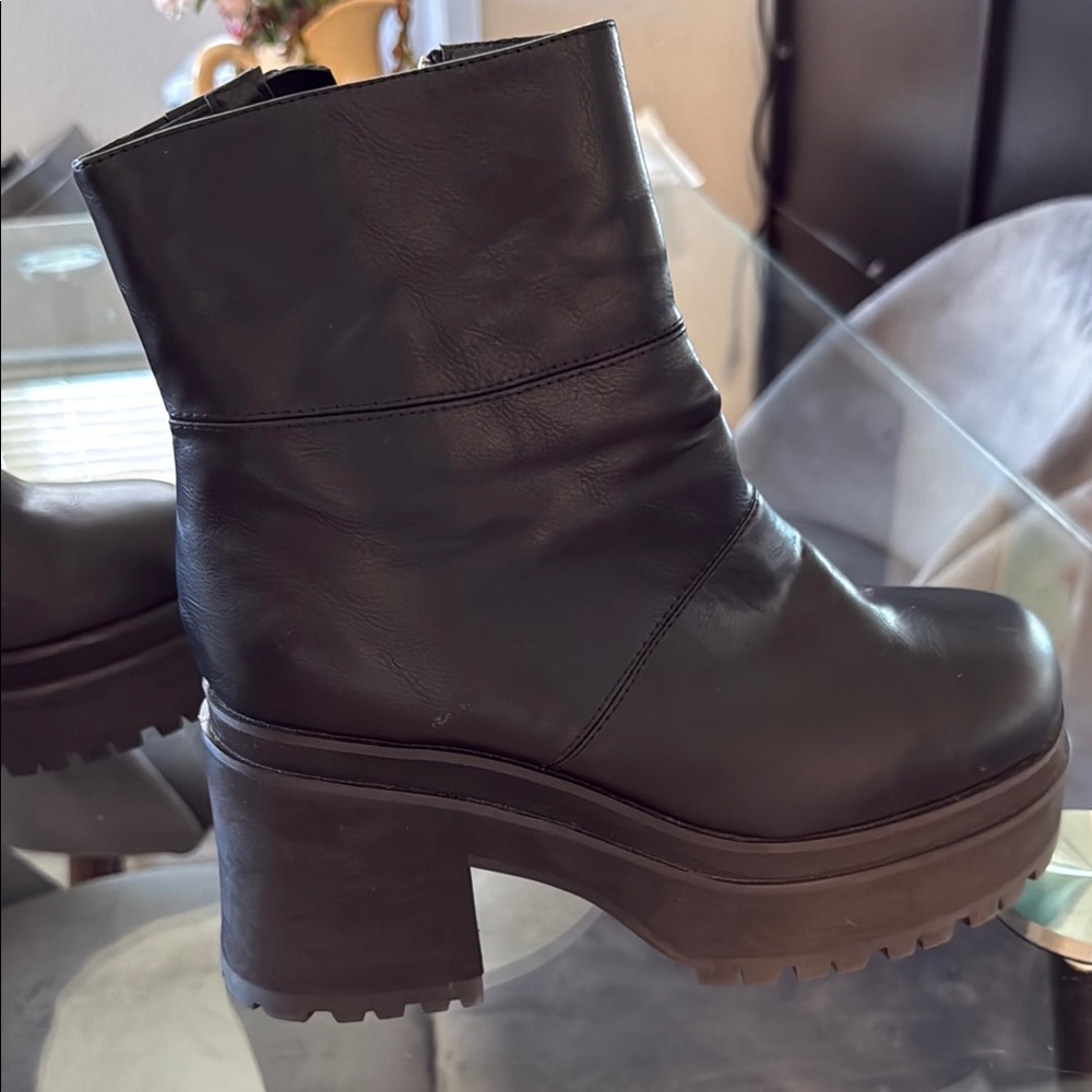 Black Chunky Heeled Boots with Platform dolls kill goth punk